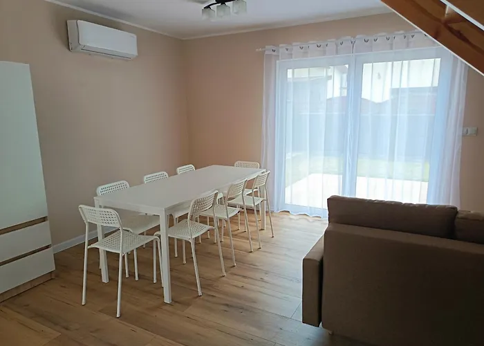 Dom Na Rumiankowej 別荘