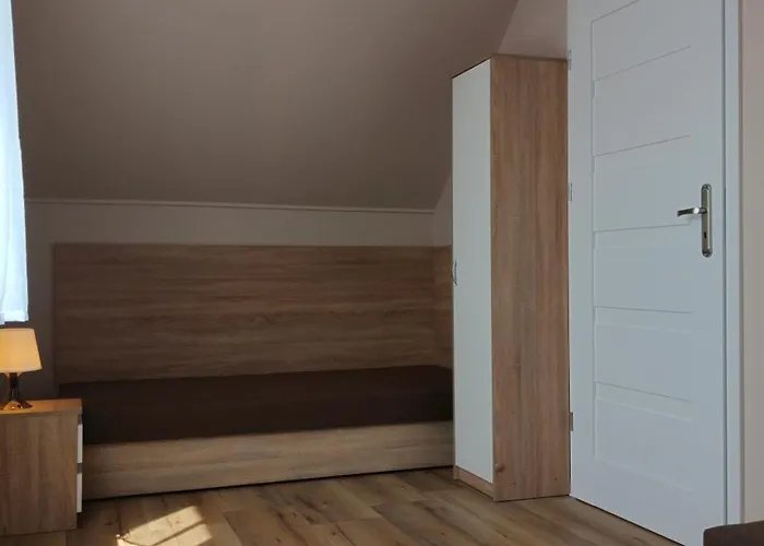 Dom Na Rumiankowej 別荘