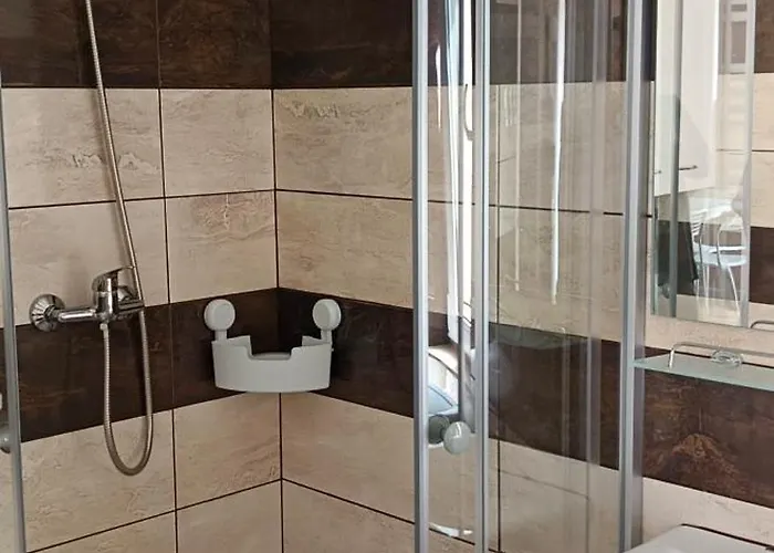 Dom Na Rumiankowej 別荘 *